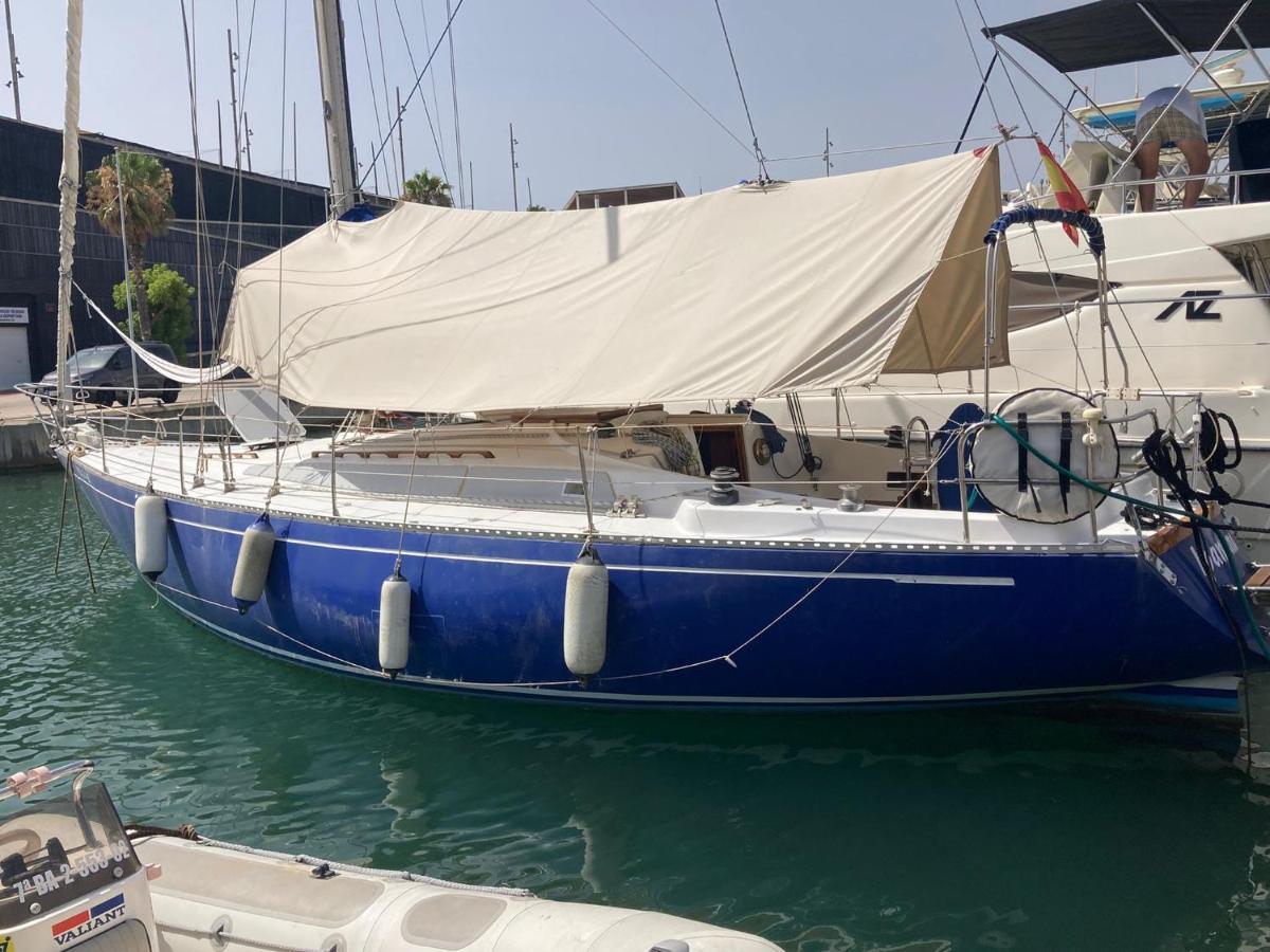Boat Hotel Barcelona Sant Adria de Besos Bilik gambar
